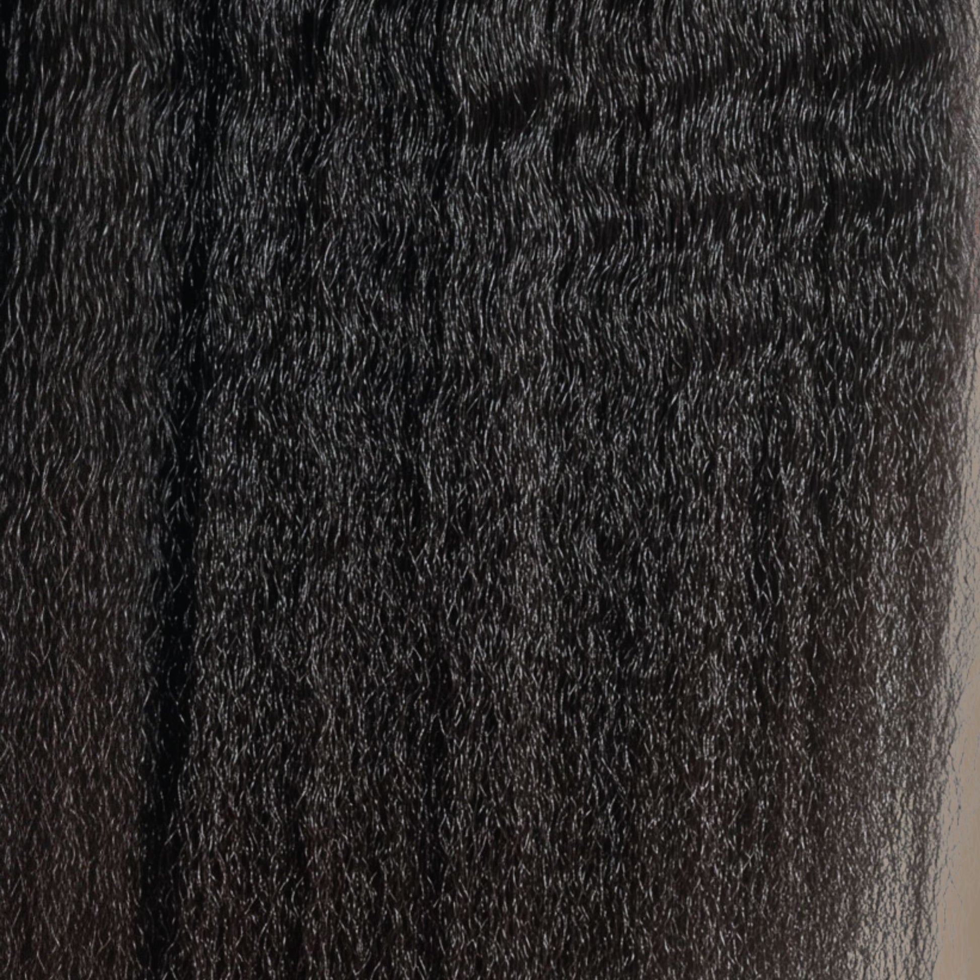 Indonesian Kinky Straight Hair – Thick, textured straight hair with a natural blowout look, perfect for a voluminous and sleek style.